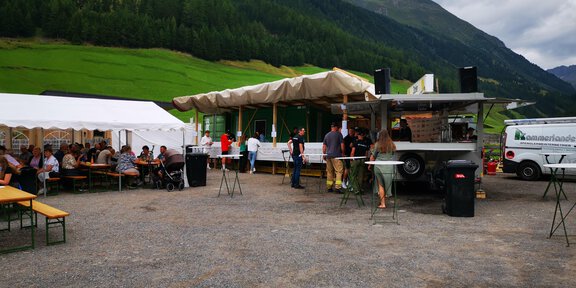 Verpflegung Blaulichttag Niederthai - Sommernachtsfest und Blaulichttag in Niederthai