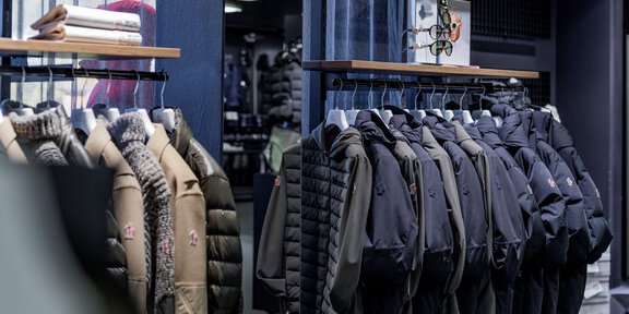 Avenzio_2130 - Sport4You Filiale Avenzio - Sölden