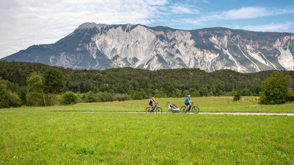 Radfahren Wiese - Ötztal Tourismus Büro Oetz