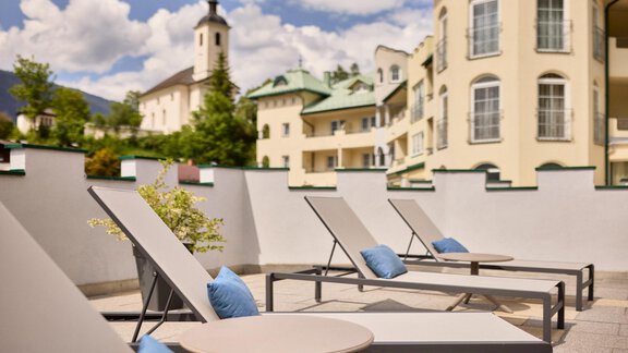 Sonnenbad auf der Terrasse - Das Schlössl - Haiming