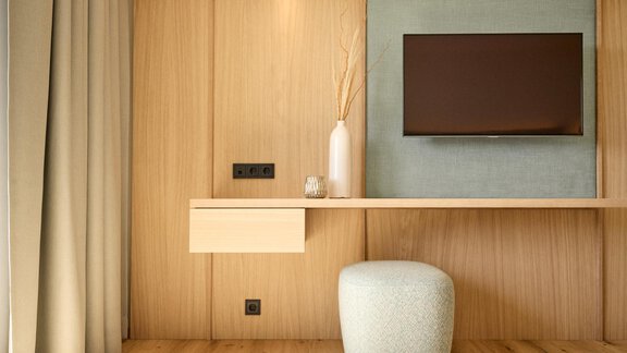 Detail im DZ mit Talblick - Das Schlössl - Haiming