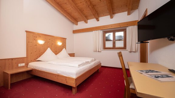 Schlafzimmer 1 - Alpenheim Lina - Huben