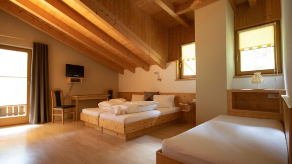 Schlafzimmer Tirol 1 - Apart am Waldrand - Huben