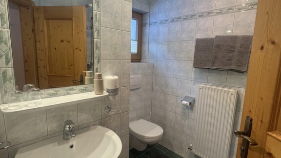 Badezimmer 1 Apartment Tirol - Apart am Waldrand - Huben