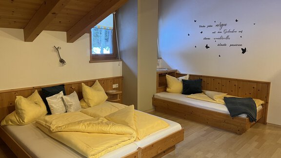 Schlafzimmer Tirol - Apart am Waldrand - Huben