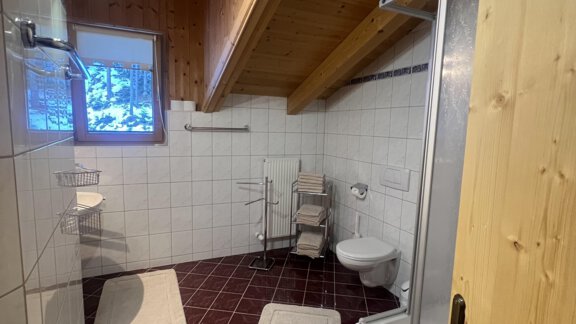 Badezimmer 2 Tirol - Apart am Waldrand - Huben
