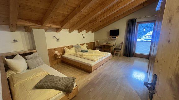 Zimmer Tirol - Apart am Waldrand - Huben