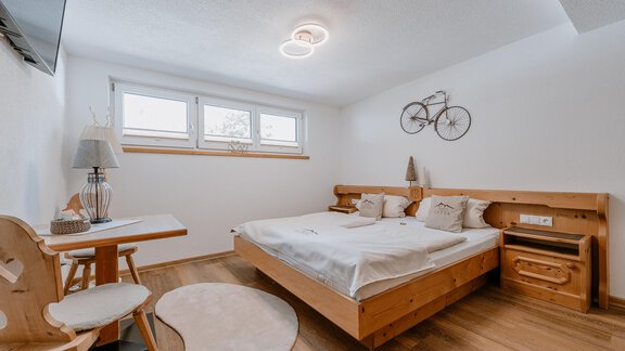 Top 2 - Doppelzimmer - Apart Letta - Huben