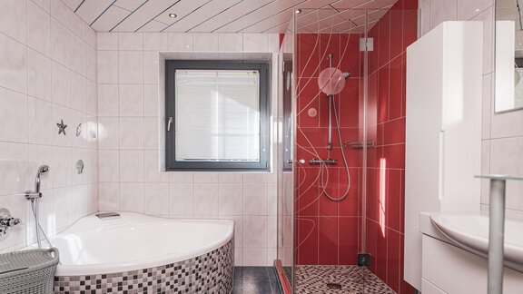 Garten Apart ALFRED Badezimmer - APART Naturcamping Kuprian - Huben