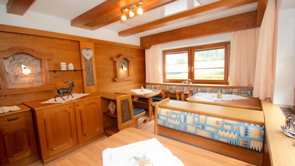 Frühstücksraum bei Buchung als Ferienhaus - Apart Susi - Huben