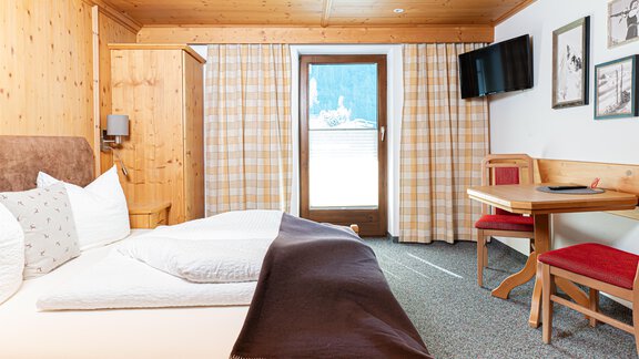 Bedroom - Appartements Alpenrose - Huben