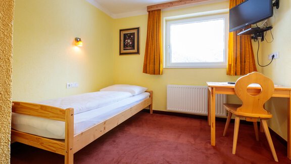 Zimmer 4 Einzel - Ferienhaus Gurschi - Huben