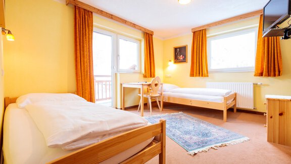Zimmer 7 - Ferienhaus Gurschi - Huben