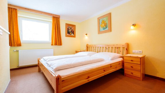 Zimmer 8 - Ferienhaus Gurschi - Huben