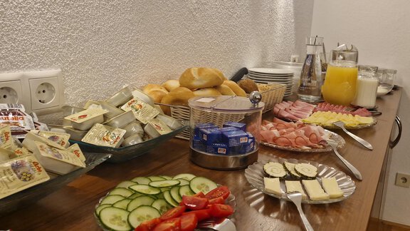 Frühstücksbuffet - Gästehaus Kuen - Huben