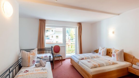 Schlafzimmer 2 im Apart Top 6 - Haus Anna - Huben