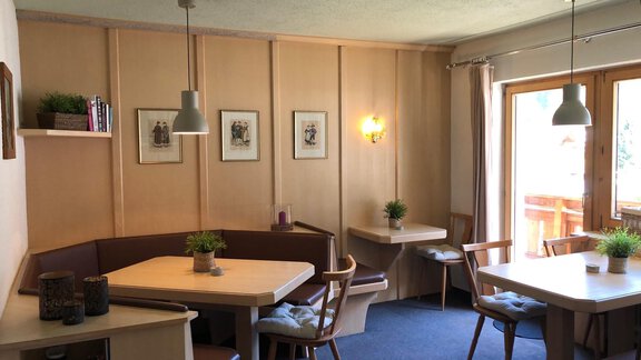 breakfast room and lounge - Haus Thomas - Huben