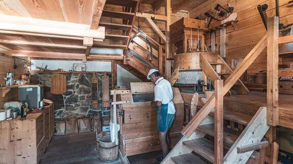 Mühle, Brotbacken im Sommer - Naturcamping Kuprian - Ötztal - Huben