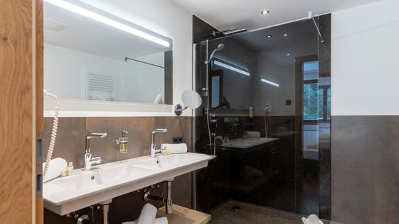 Badezimmer - Alpenappartement Central Valley Penthouse - Längenfeld