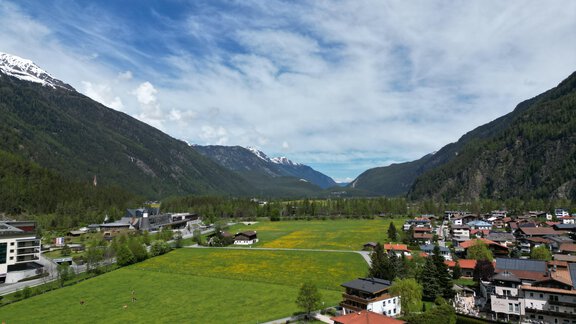 Der Aqua Dome ist nur 5 min zu fuß erreichbar. - Apart Aurelia - Längenfeld