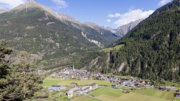 Längenfeld Ortsaufnahme - Apart Conny - Längenfeld
