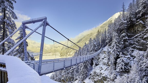 Längenfeld Hängebrücke Winter - Apart Gipfelglück - Längenfeld