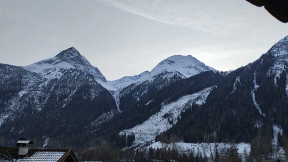 Blick auf den Hausberg Hahlkogel - Apart Heimat - Längenfeld