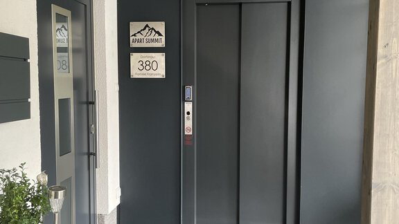 Eingang Lift - Apart Summit - Längenfeld