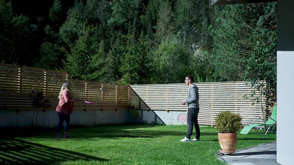 eigener Garten - Appartement Alpenea - Längenfeld