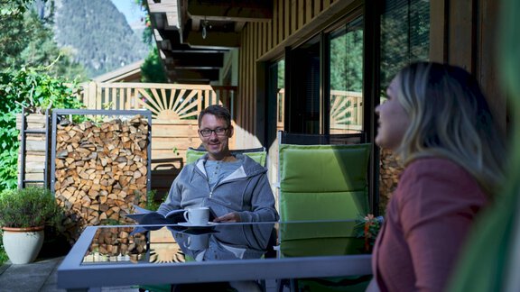 möblierte Terrasse und möblierter Garten - Appartement Alpenea - Längenfeld