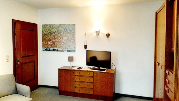 Wohnzimmer mit Flat TV - Appt. Ennemoser Sigrid - Längenfeld