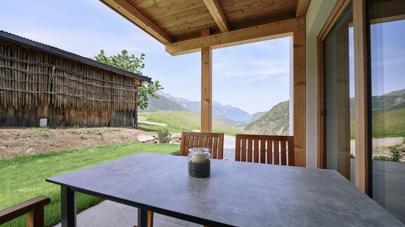 Terrasse mit Garten - BrandAlm Apartments - Längenfeld