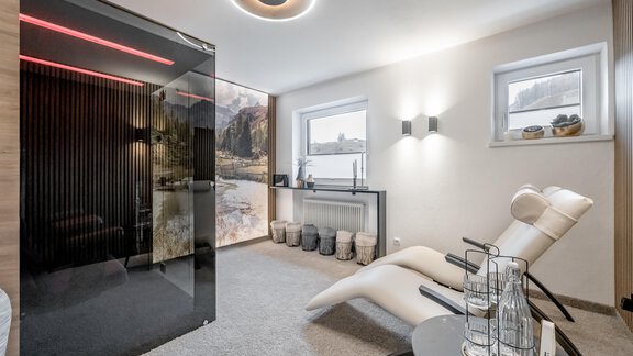 Ruheraum mit Infrarotkabine - Chalet Heimatjuwel - Längenfeld