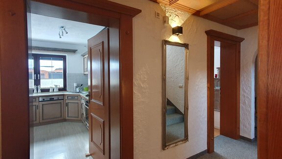 Flur im EG - Ferienhaus Tami - Längenfeld