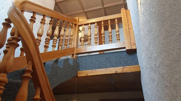Stiege - Ferienhaus Tami - Längenfeld