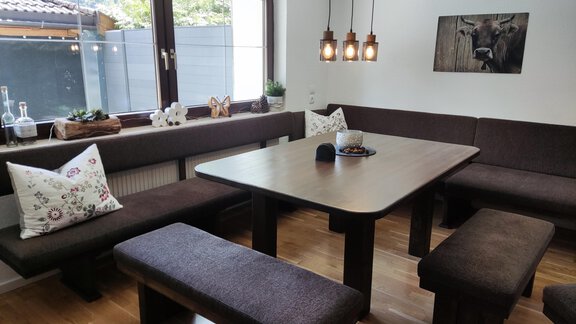 Wohnzimmer im Frühling - Ferienhaus Tami - Längenfeld