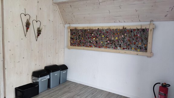 Feuerlöscher im Eingangsbereich - Ferienhaus Tami - Längenfeld