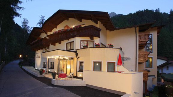 Hauseingang - Garni Hanni - Längenfeld