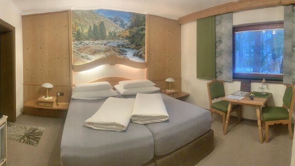 Standard Doppelzimmer - Gästehaus Sissy - Längenfeld