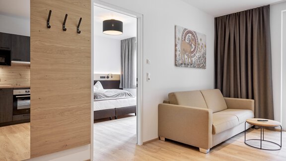 Apartment Flocke Blick ins Schlafzimmer - Hannesn Hof FamilyApart - Längenfeld