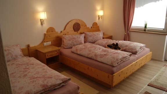 Dreibettzimmer - Haus Elena - Längenfeld