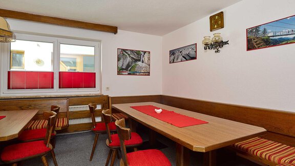 Gemütliches Esszimmer im Parterre - Haus Frieda - Längenfeld