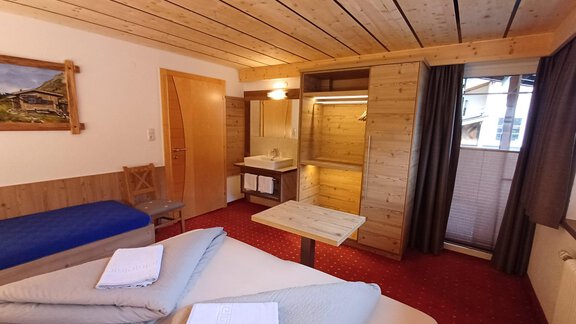 Dreibettzimmer - Haus Helene Prantl - Längenfeld