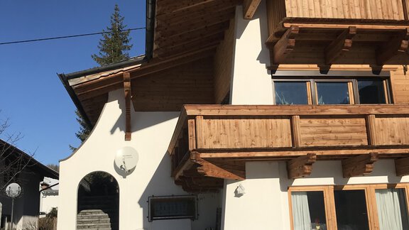 Haus Raimund Dependance Winteransicht - Längenfeld