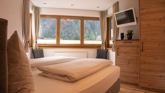 Schlafzimmer 1 - Haus René - Längenfeld