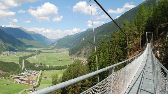 Talbecken LÄ - Hängebrücke - Haus Wiesenblick - Längenfeld