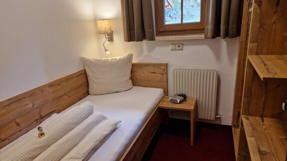 Einbettzimmer - Landhaus Ennemoser - Längenfeld