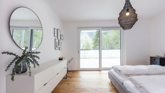 LE-211008-Kate-Batty-Runhof-8226_web - Mountain Space - Längenfeld