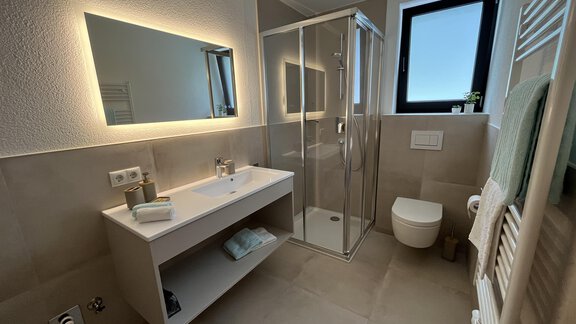 bathroom - Panorama Peak Apartment - Längenfeld