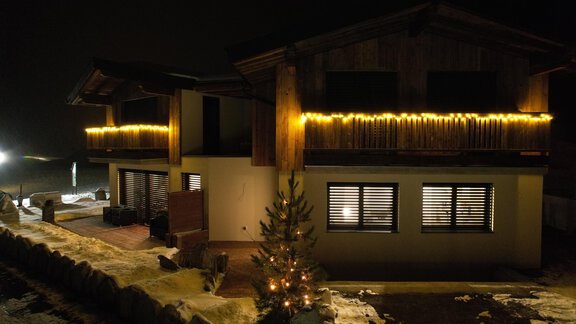 Hausansicht Nacht - Alp Apart Niederthai - Niederthai